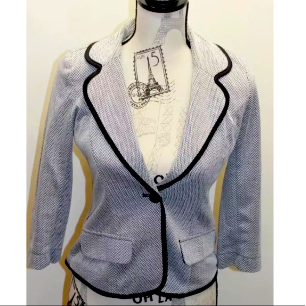 Monteau Women Cropped Herringbone Black White with contrast Piping Blazer Small